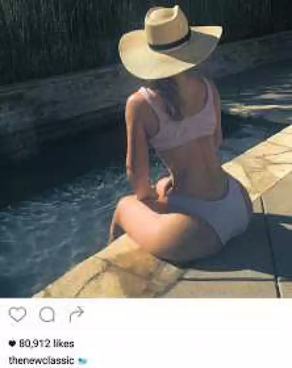 Iggy Azalea puts her bikini body on display